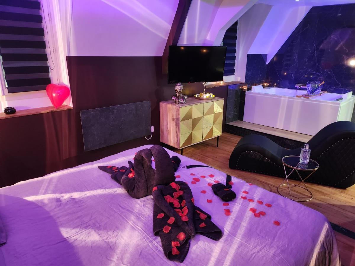 Caen, Tu M'Aimes - Suite Romantique Екстериор снимка